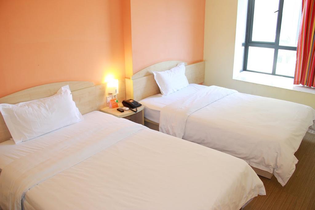 7Days Inn Bijie East Bus Station Branch Екстериор снимка
